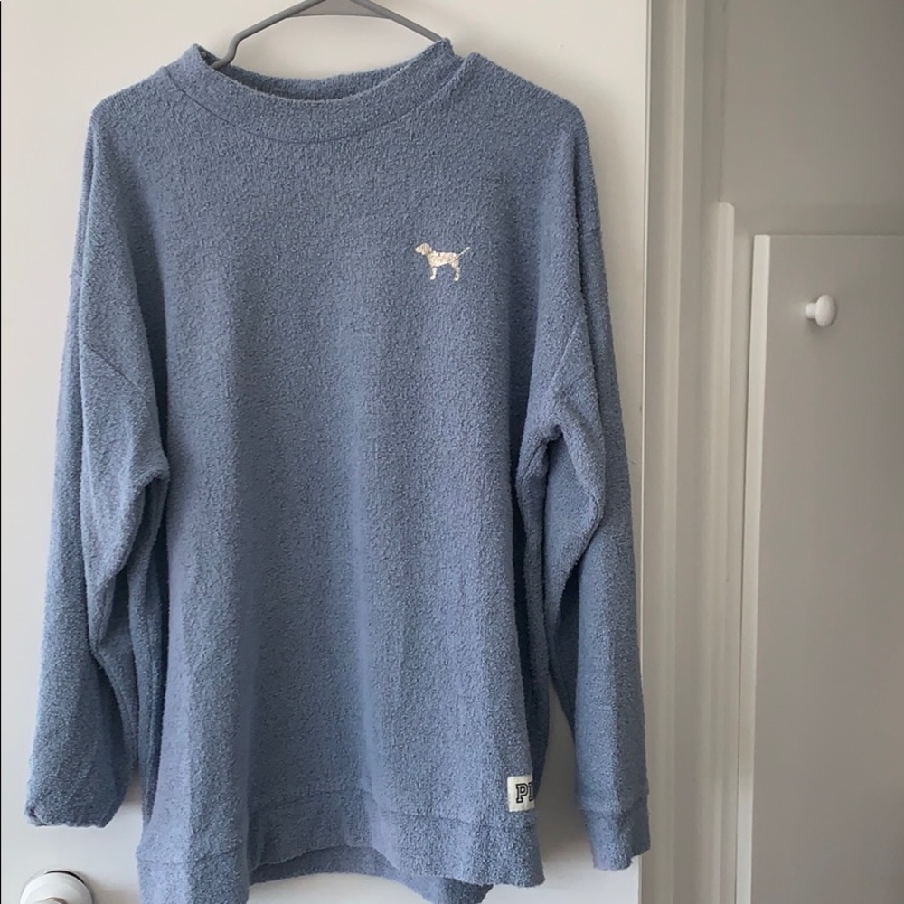 pink sweatshirt